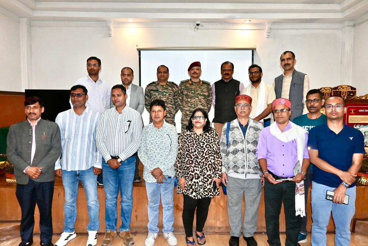 Shimla News Media Delegation Visits Army Museum