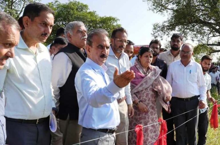 धौलासिद्ध प्रोजेक्ट 800 करोड़ देकर SJVN से वापस लेगी सरकार: CM सुक्खू का नादौन में बड़ा ऐलान, अनुराग ठाकुर के दावों को नकारा, बोले- हमीरपुर मेडिकल कॉलेज भाजपा की देन नहीं, राज्य ने दिए 450 करोड़