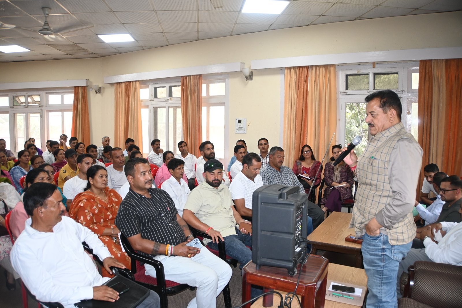 Himachal News Sundar Thakur Sukhi Parivar Yojana Kullu Meeting