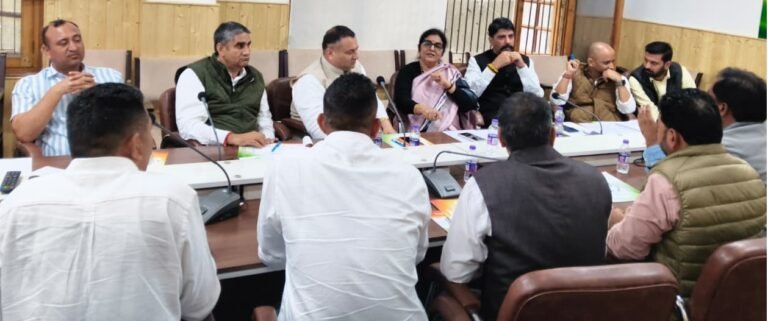 Himachal Politics Congress Review Meeting Rajiv Bhawan