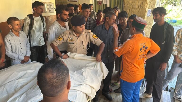 Shahpur News Bike Accident Bhaled 3 Dead