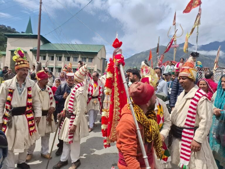 Manimahesh Yatra Sanchui Chele
