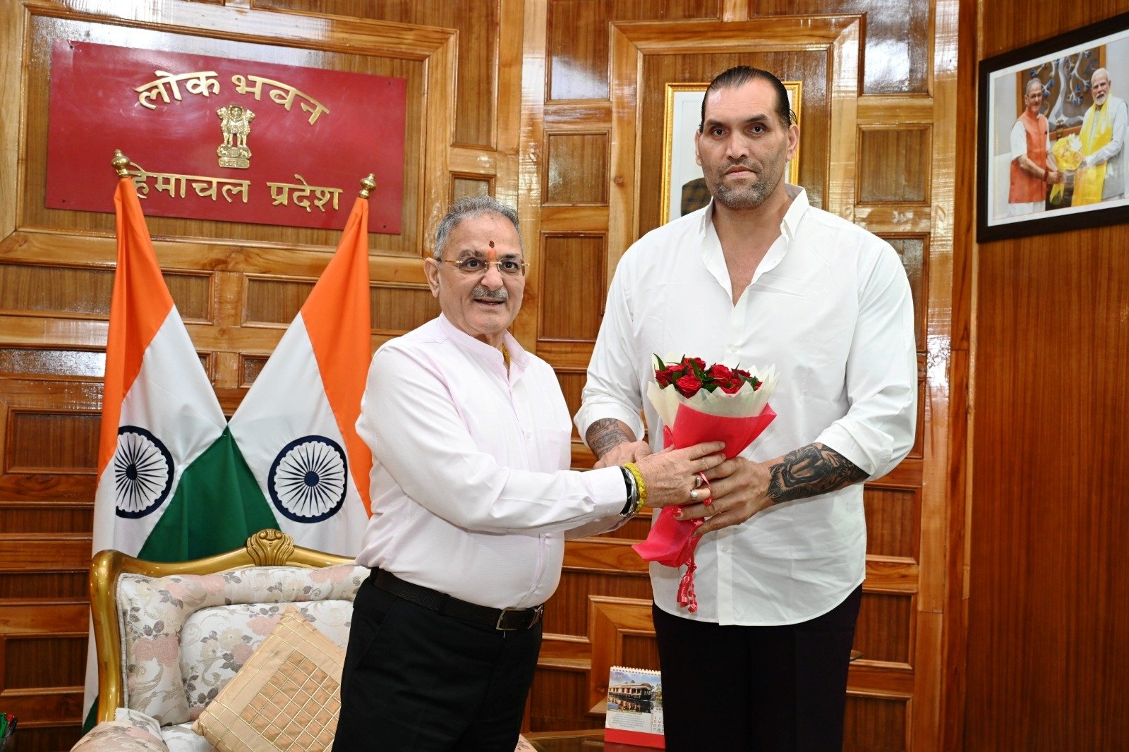 The Great Khali Meets Governor Kavinder Gupta Himachal News