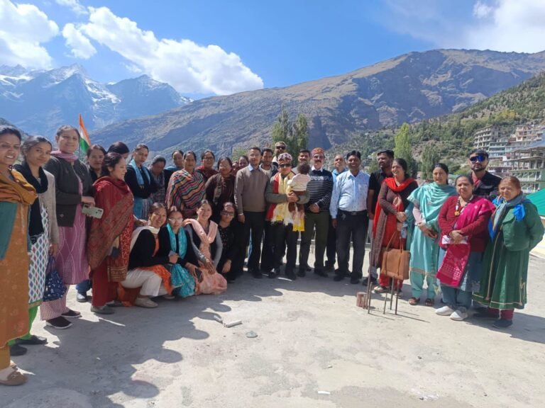 केलांग में डीपीओ संजय कुमार डोगरा के तबादले पर आयोजित विदाई समारोह