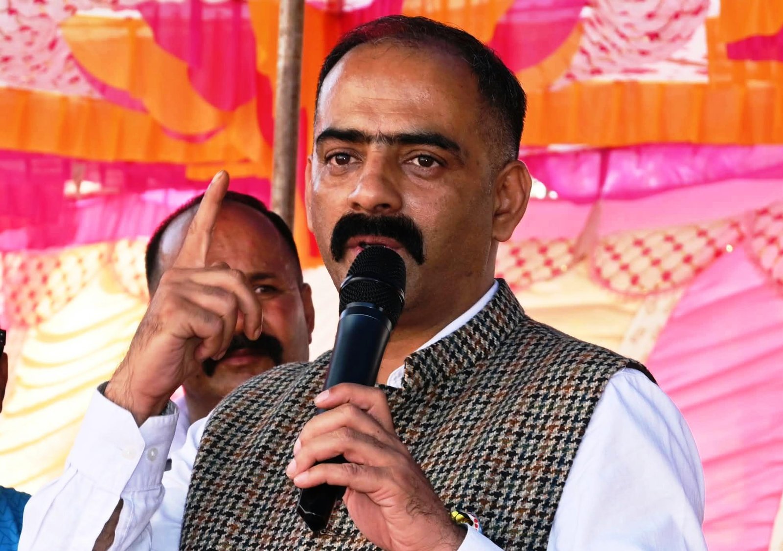 अनिरुद्ध सिंह बोले: पंचायतों को आत्मनिर्भर बनाने और युवाओं को खेलों से जोड़ना प्राथमिकता