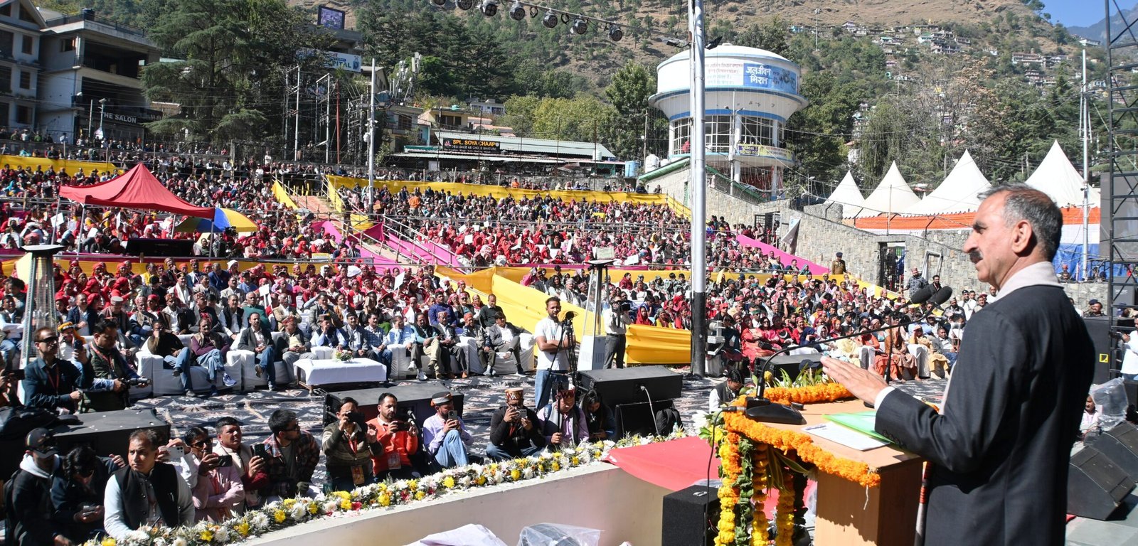 कुल्लू दशहरा: देवी-देवताओं के नजराने में 5 प्रतिशत और बजंतरियों के भत्ते में 10 फीसदी बढ़ोतरी; सीएम सुक्खू ने किया एलान