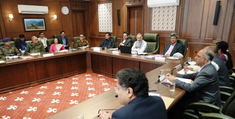 Himachal News: राज्य वन्यजीव बोर्ड की 12वीं बैठक में सीमावर्ती सुरक्षा व विकास प्रोजेक्ट्स को मंजूरी, सीएम ने मांगा बंदरों का पंचायतवार डेटा