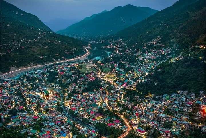 Kullu News: मनाली में बेली ब्रिज से एनएचएआई ब्रिज तक वाहनों की आवाजाही बंद, कुल्लू में सर्किट हाउस से मियां बेहड़ मार्ग 30 दिन के लिए नो पार्किंग जोन घोषित