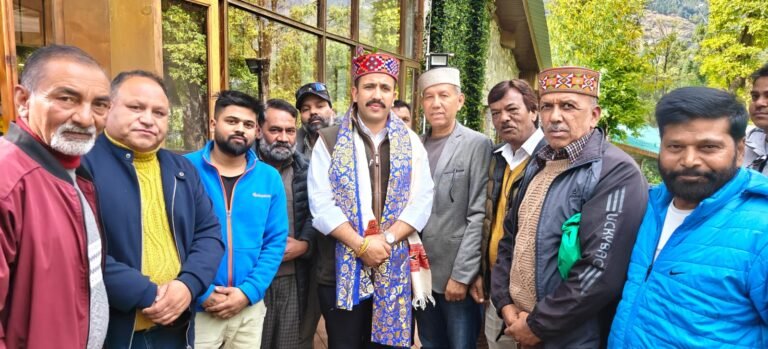 Kullu News: वोल्वो बस स्टैंड से भूतनाथ मंदिर तक सड़क की होगी री-कारपेटिंग, लोक निर्माण मंत्री विक्रमादित्य सिंह ने दिए एस्टीमेट तैयार करने के निर्देश