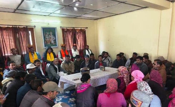 Lahaul Spiti News: बर्फबारी सिर पर, लाहौल-स्पीति में संपर्क मार्ग बदहाल और स्वास्थ्य सेवाएं बेहाल; श्रीकांत शर्मा का सुक्खू सरकार पर हमला