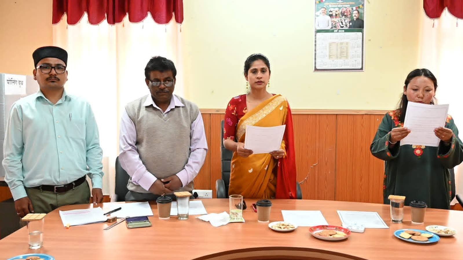 लाहौल-स्पीति जिला परिषद चुनाव: काजा की ठिनले दिचेन अध्यक्ष और ठोलंग के सुरेश कुमार बने उपाध्यक्ष, केलांग में शांतिपूर्ण ढंग से संपन्न हुई प्रक्रिया