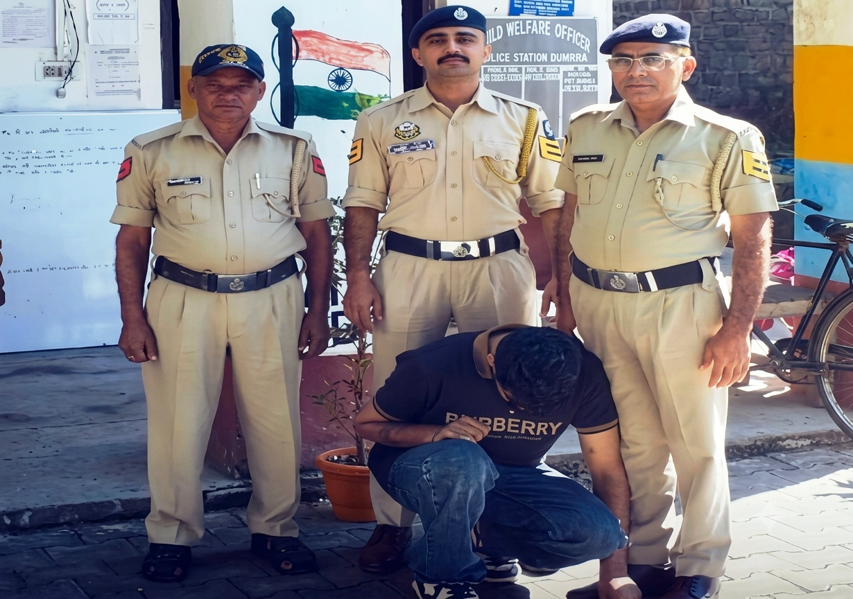 Police Arrests Doctor in Chitta Smuggling Bilaspur News