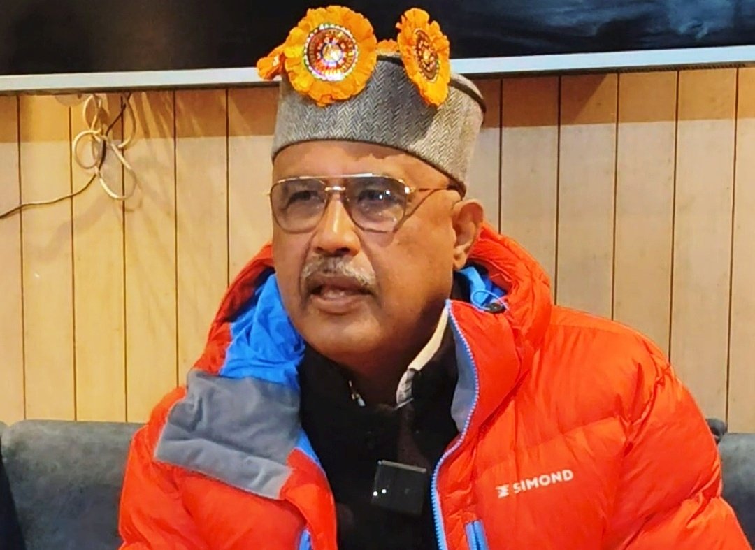 Himachal News: पूर्व विधायक रवि ठाकुर ने मुख्यमंत्री सुखविंद्र सिंह सुक्खू पर साधा निशाना, स्पीति दौरा फ्लॉप होने का लगाया आरोप